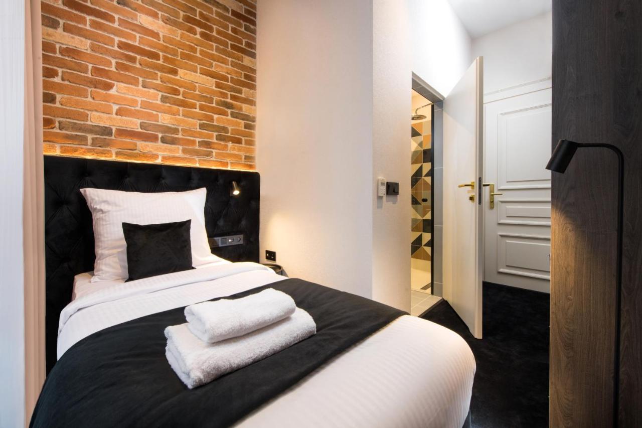 Hotel Krupnicza 30 Краков Экстерьер фото